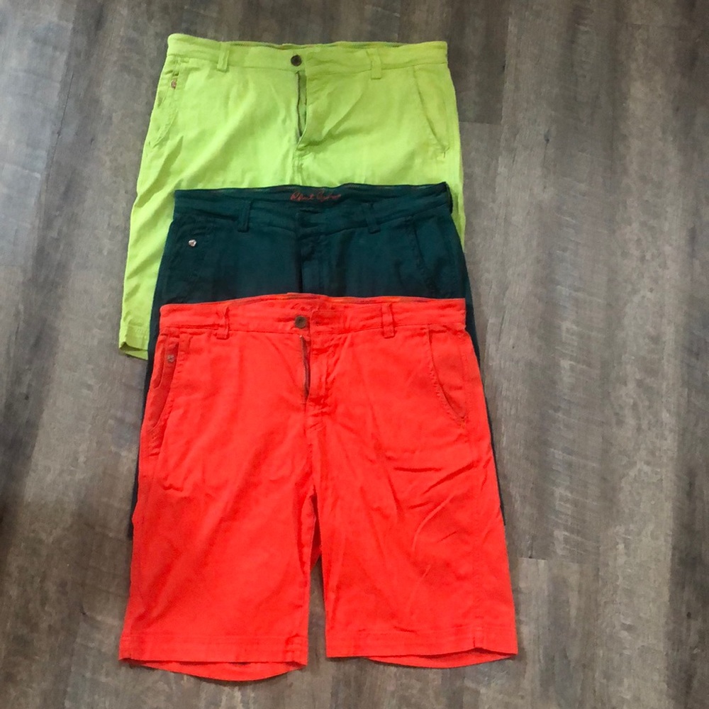 Robert Graham bermuda